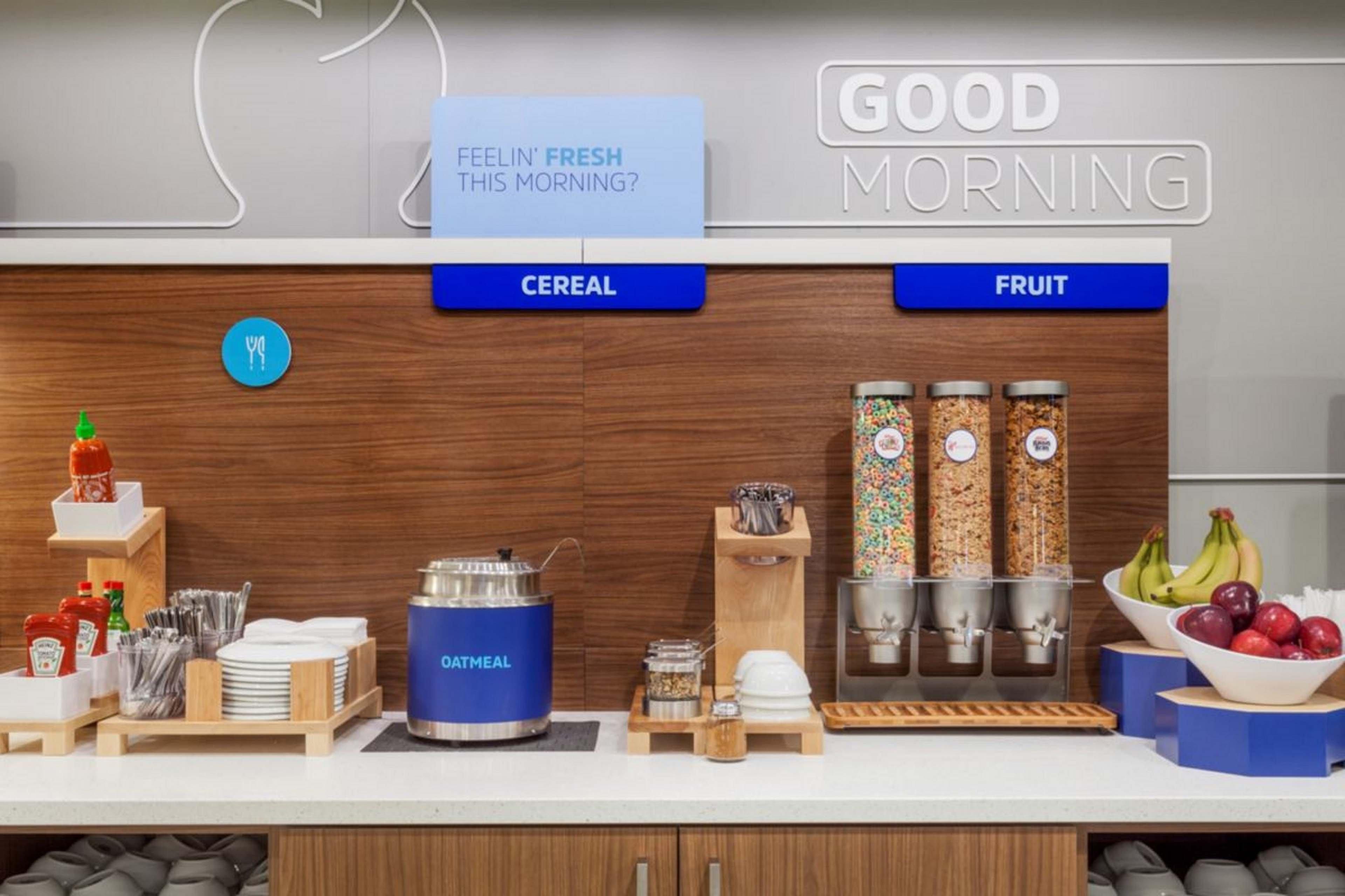 Holiday Inn Express & Suites Fairmont By Ihg Екстер'єр фото